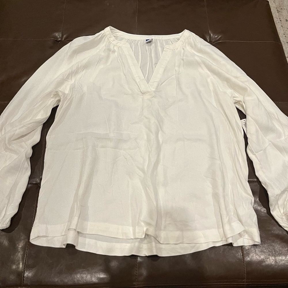 Old Navy white long sleeve blouse